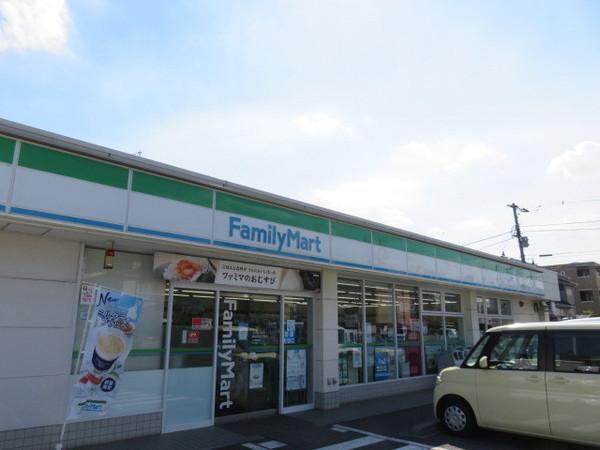 第２ベルメゾンクリハラ(ファミリーマート)