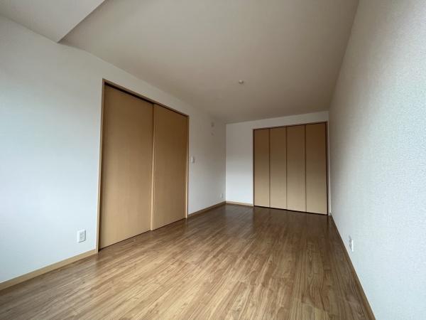 さいたま市中央区上峰２丁目のアパート