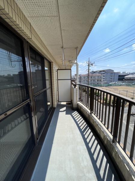 シャルマン島村