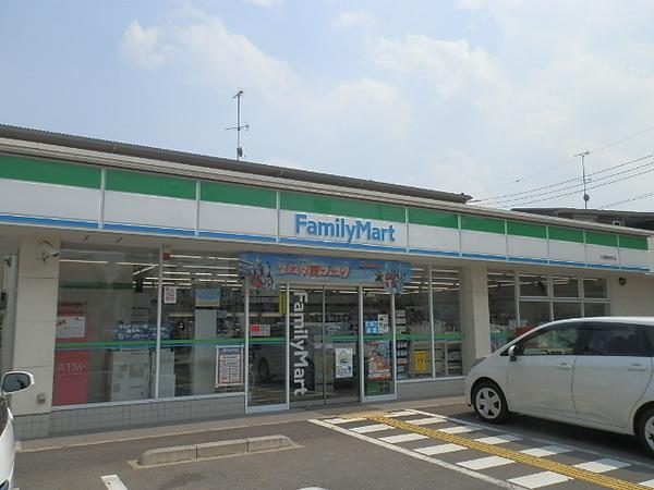 グリーンフォレスト大宮(ファミリーマート)
