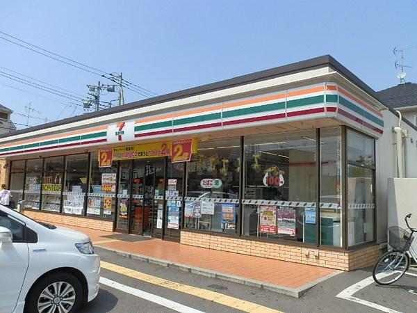 ウェルベース北本(セブンイレブン)