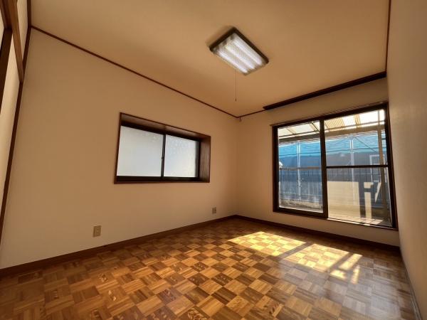 上尾市小泉8丁目貸家