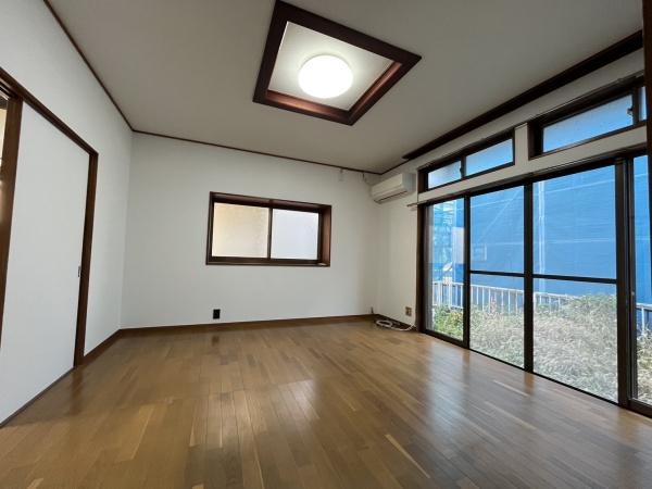 上尾市小泉8丁目貸家