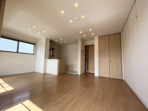 ラディーチェ　Ａ棟