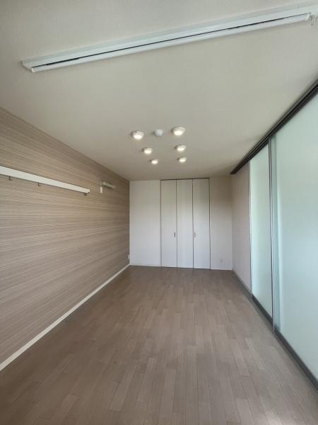 ラディーチェ　Ｄ棟