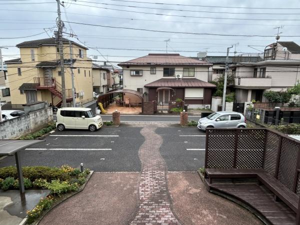 アンジュール