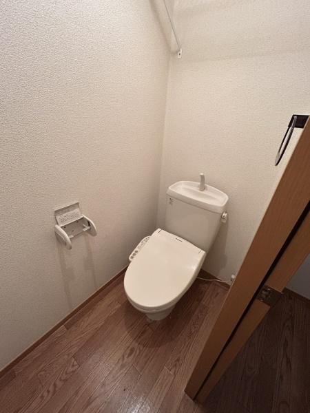 アンジュール