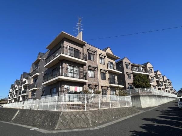 ロイヤルヒルズB棟
