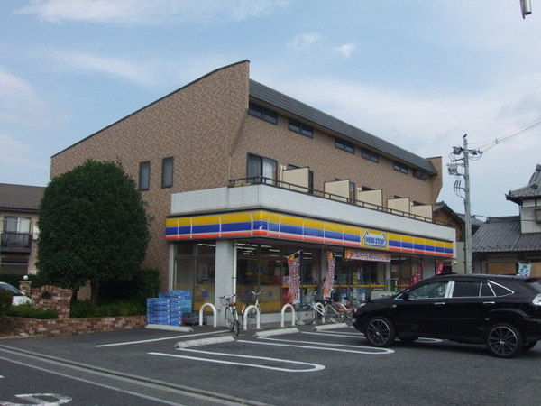 メゾンプチパレ(ミニストップさいたま上小店)