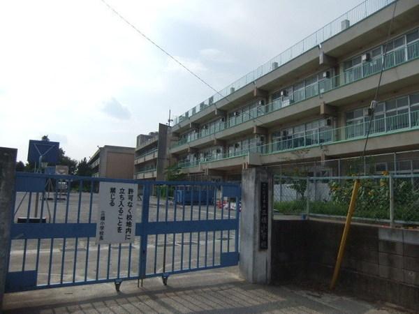 エミリーパレス(さいたま市立三橋小学校)