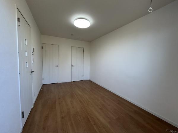 ウエストハイム草加小山