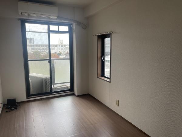 シャトー三和船場