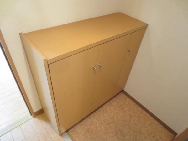 シャトー三和南車崎