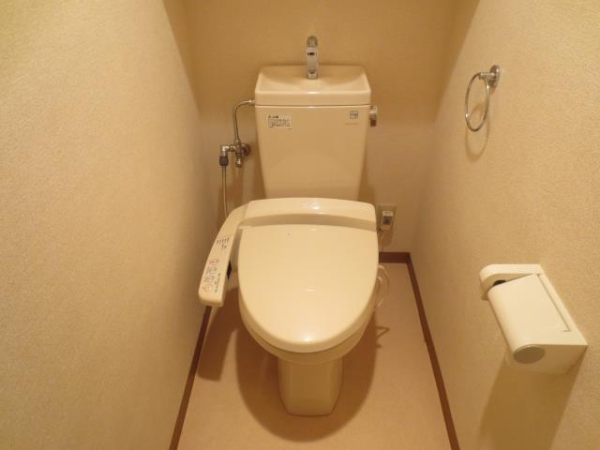 シャトー三和南車崎