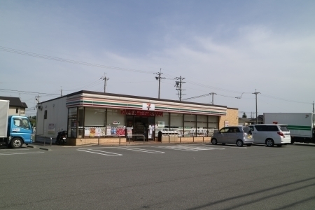 メゾンウィステリア(セブンイレブン姫路津田今在家北店)