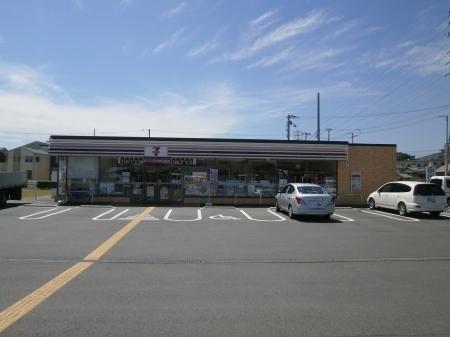 手柄アートスカイハイツ(セブンイレブン姫路手柄店)