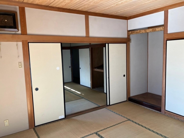 香寺町（森田）貸家