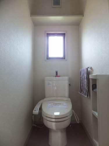 ファミーユ中野 A棟(トイレ)