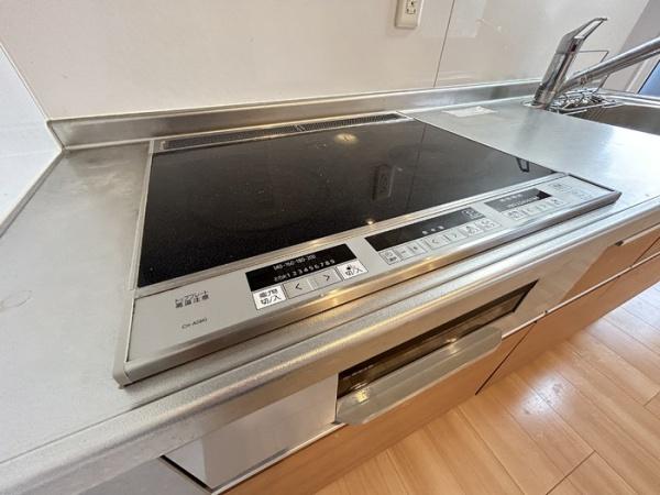 アコルトD