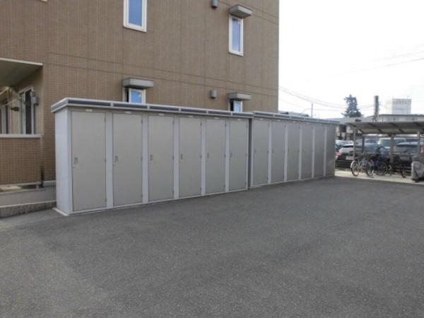 グリーンブリーゼ A棟(収納)