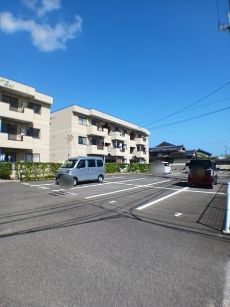 グランメール旗ヶ崎１