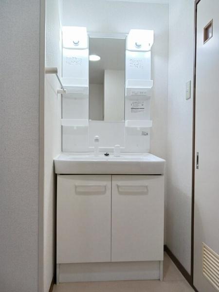 グランメール旗ヶ崎１