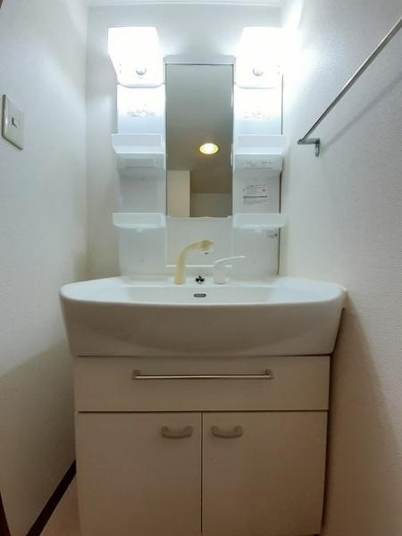 グランメール旗ヶ崎１