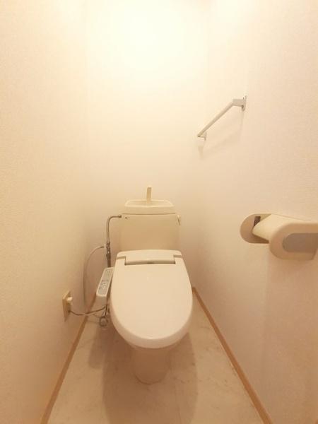 境港市三軒屋町のアパート