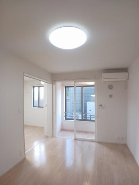 ニシキレーベン2(洋室)