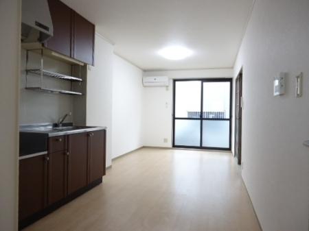 グランドール三柳 2(リビング)