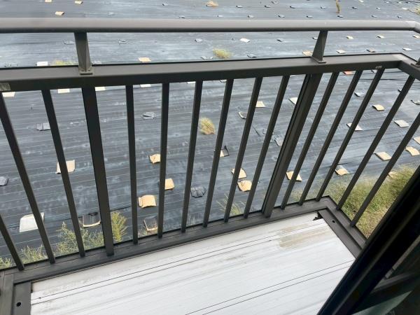 アピネス A(バルコニー)