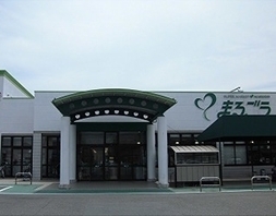 プロムナードＢ(まるごう両三柳店)