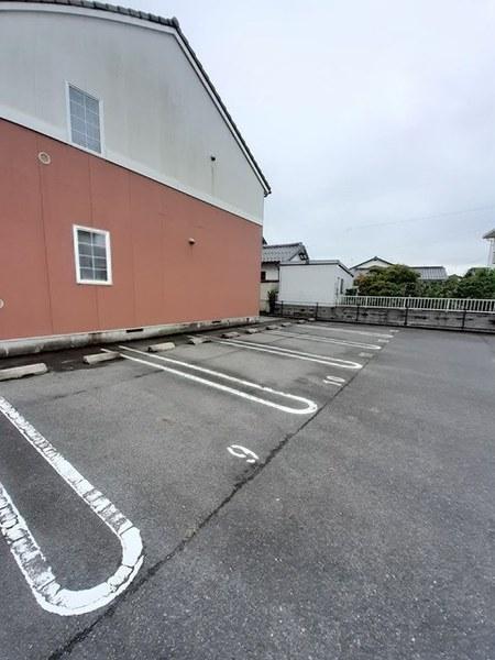 米子市旗ヶ崎６丁目のアパート