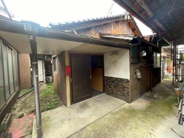 角盤町(松重)貸家2