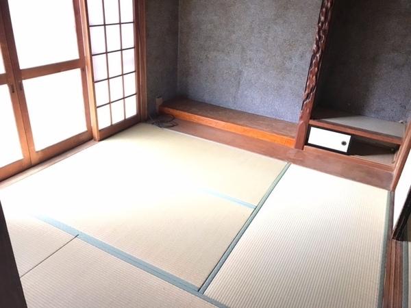 角盤町(松重)貸家2