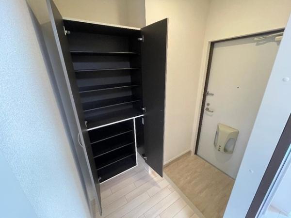 ブルースター(玄関)