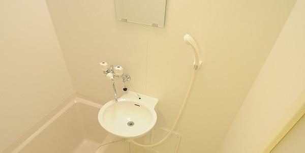 レオパレスパイナリー