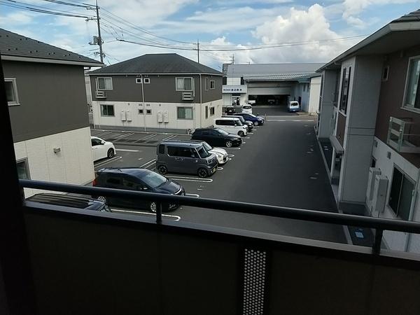 サン・ルミエール　C棟