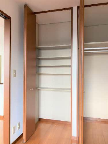 ワイズシャンポール A棟(収納)