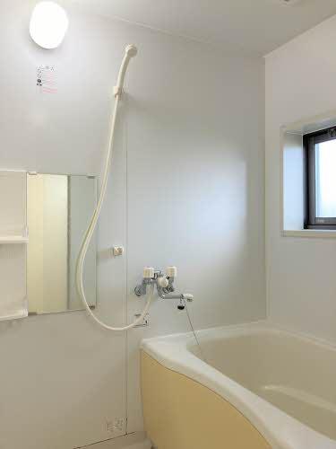 ワイズシャンポール A棟(バス)