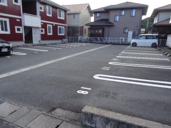 クレセント北峰　B棟