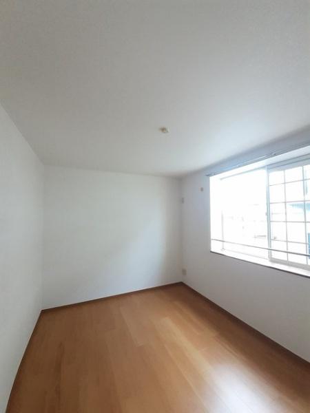 ソレアード・プラーサA(洋室)