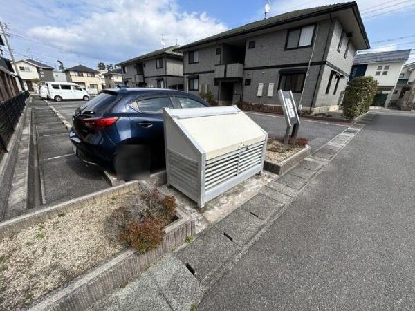 ひるがお　A棟