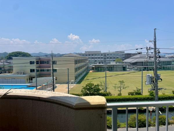 センチュリーハイツ