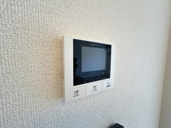 ル　スリール