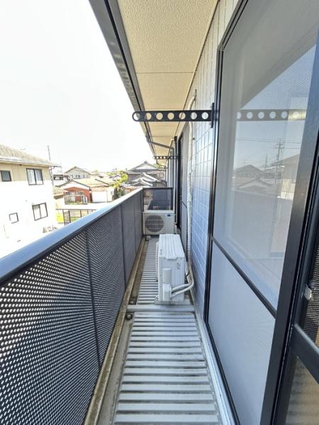 ラシェット　エムザ　B棟