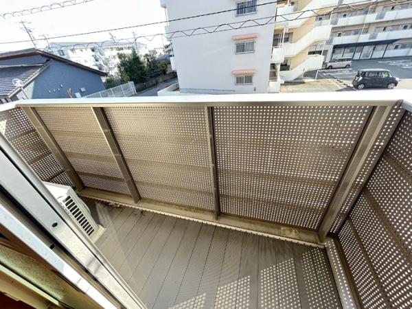 サン　エクセル　D棟