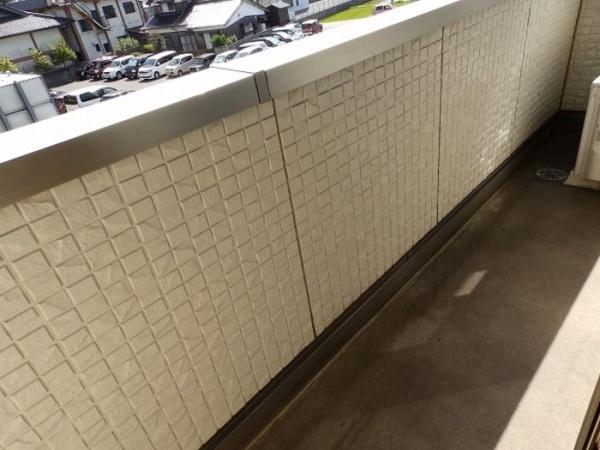 リビングタウン両三柳　Ｂ棟