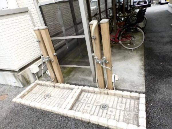 リビングタウン両三柳　Ｂ棟
