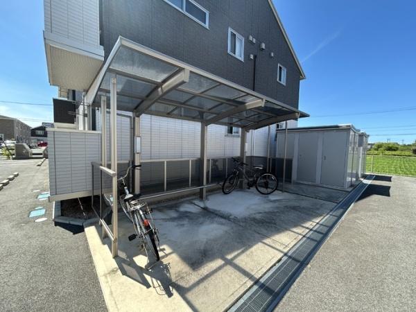 サンブロッサム　ウエストＡ棟